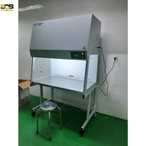 TỦ PCR CÓ GIÓ HOÀN LƯU QUA LỌC HEPA